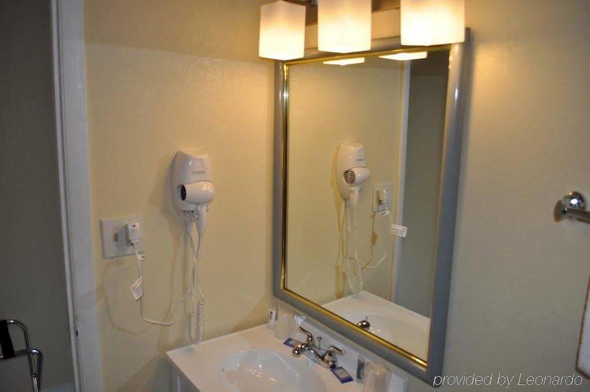 Blue Marlin Motel เวอร์จิเนียบีช ภายนอก รูปภาพ